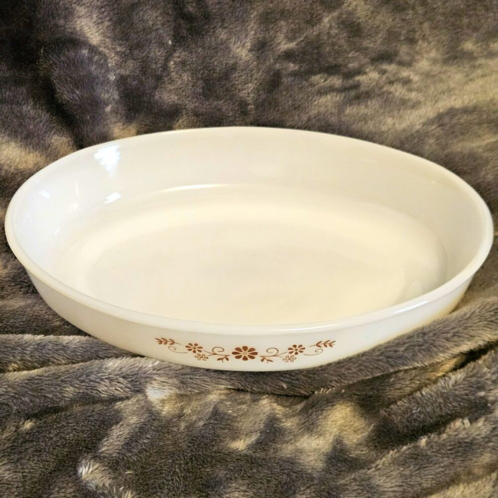 Vintage Dynaware Oval Casserole Dish Pyr-O-Rey Brown Daisy Design #21